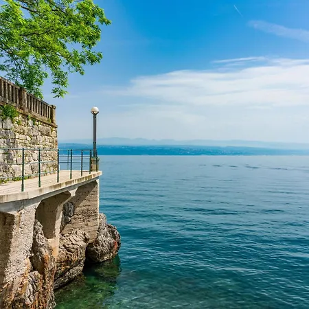 Teodora-2 By Interhome Daire Lovran