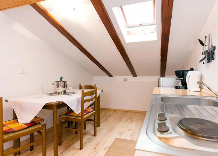 Teodora-2 By Interhome Lovran